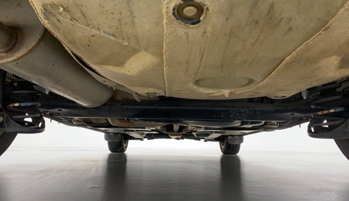 2016 Skoda Rapid AMBITION 1.6 MPI MT PLUS, Petrol, Manual, 82,482 km, Rear Underbody