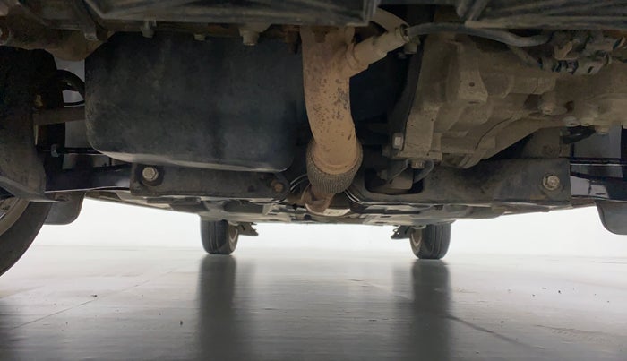 2016 Skoda Rapid AMBITION 1.6 MPI MT PLUS, Petrol, Manual, 82,482 km, Front Underbody