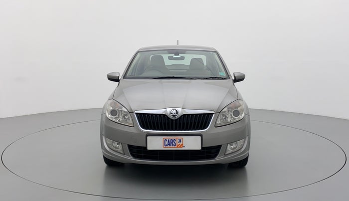 2016 Skoda Rapid AMBITION 1.6 MPI MT PLUS, Petrol, Manual, 82,482 km, Front View