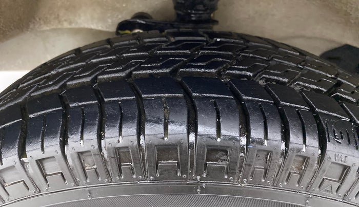 2021 Maruti Eeco 5 STR WITH AC PLUSHTR, Petrol, Manual, 2,687 km, Left Front Tyre Tread