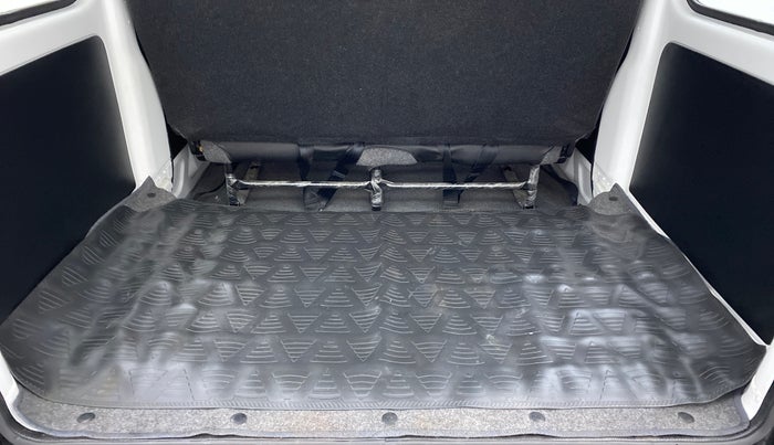 2021 Maruti Eeco 5 STR WITH AC PLUSHTR, Petrol, Manual, 2,687 km, Boot Inside