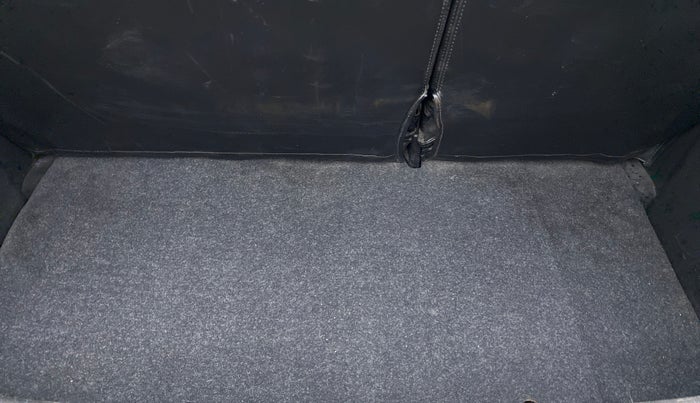 2017 Maruti Swift VDI, Diesel, Manual, 82,916 km, Boot Inside