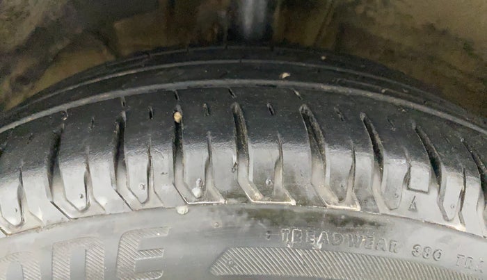 2018 Maruti Dzire ZXI AMT, Petrol, Automatic, 32,311 km, Left Front Tyre Tread