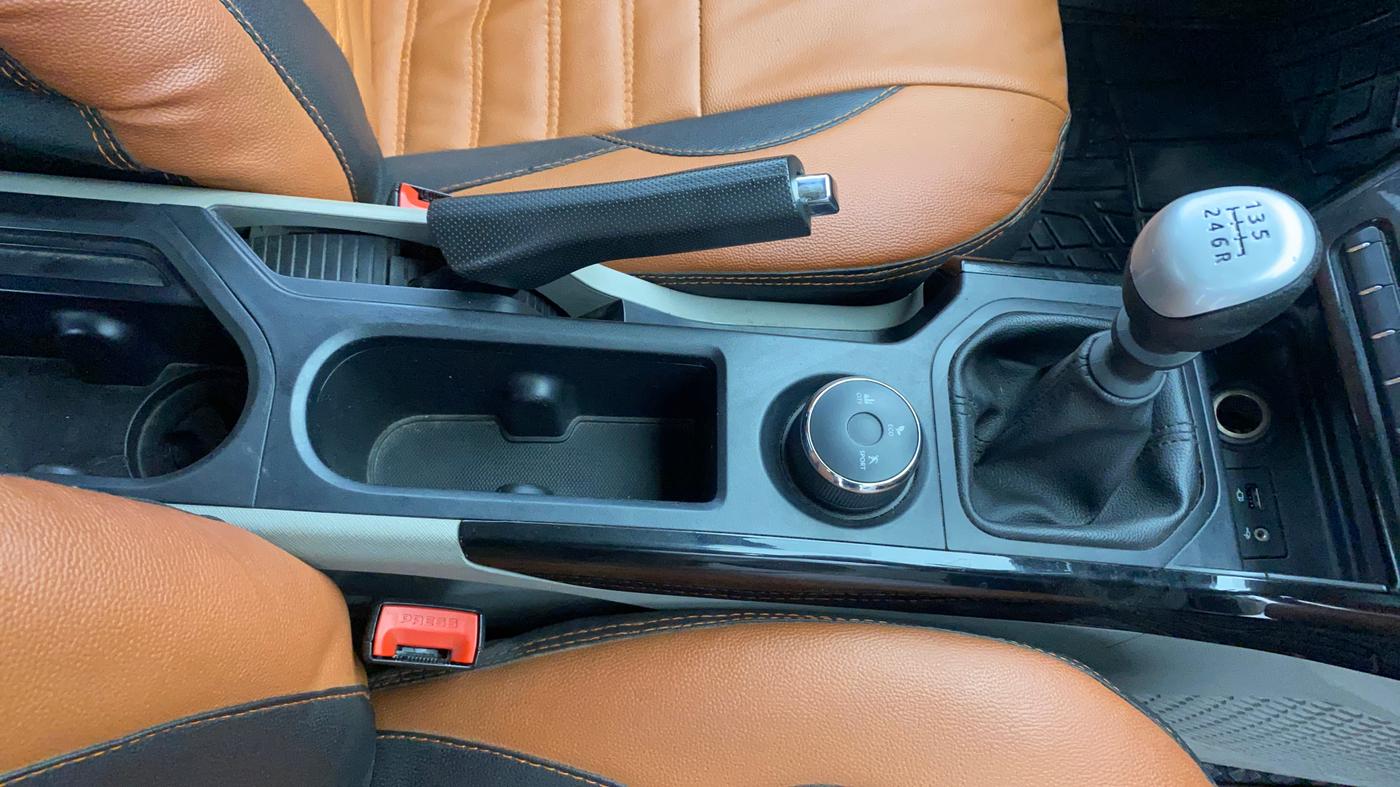 2019 Tata NEXON XM PETROL, Petrol, Manual, 88,857 km, Gear Lever