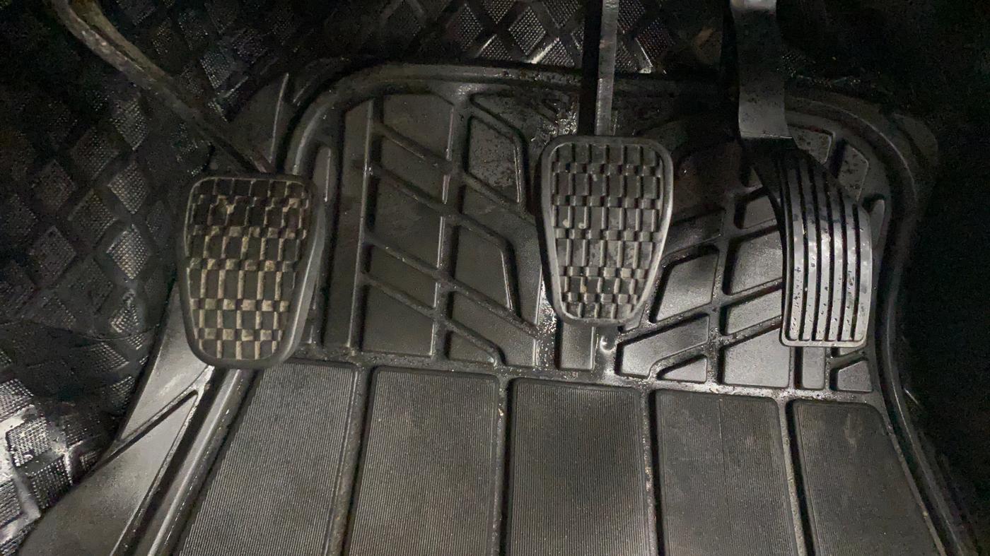 2019 Tata NEXON XM PETROL, Petrol, Manual, 88,857 km, Pedals