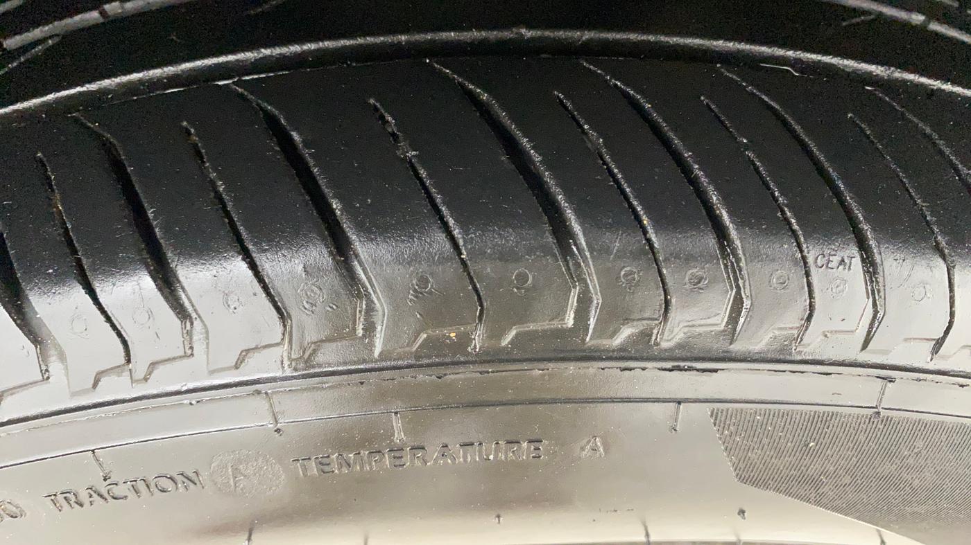 2019 Tata NEXON XM PETROL, Petrol, Manual, 88,857 km, Right Front Tyre Tread