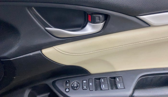 2019 Honda Civic 1.8L I-VTEC ZX CVT, Petrol, Automatic, 1,15,018 km, Driver Side Door Panels Control