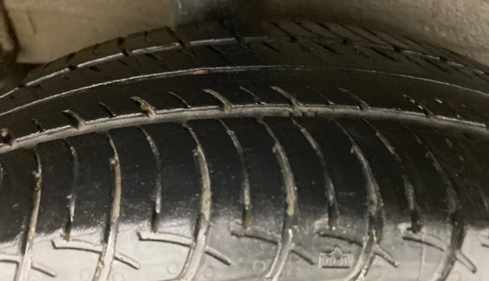 2015 Maruti Celerio VXI AGS, Petrol, Automatic, 46,601 km, Right Rear Tyre Tread