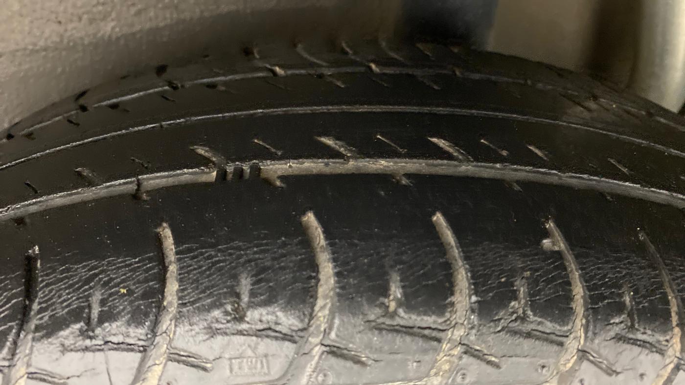 2015 Maruti Celerio VXI AGS, Petrol, Automatic, 46,601 km, Left Rear Tyre Tread