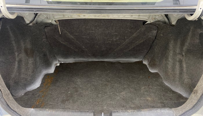 2013 Honda Amaze 1.5L I-DTEC S, Diesel, Manual, 80,191 km, Boot Inside