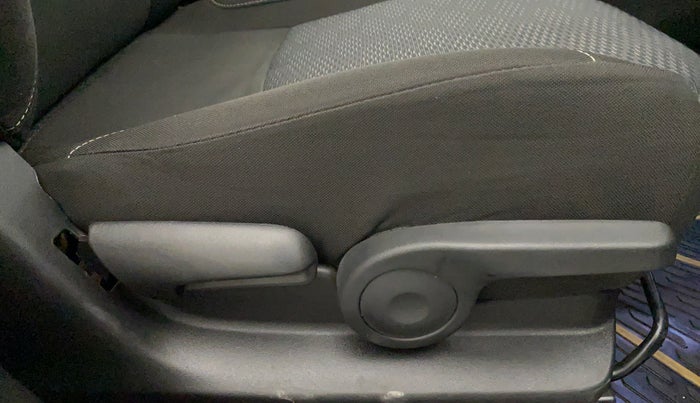 2019 Maruti S Cross ZETA 1.3, Diesel, Manual, 12,667 km, Driver Side Adjustment Panel