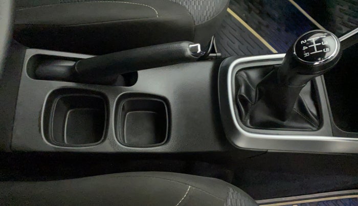 2019 Maruti S Cross ZETA 1.3, Diesel, Manual, 12,667 km, Gear Lever