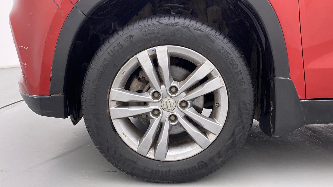 2016 Maruti Vitara Brezza ZDI, Diesel, Manual, 98,637 km, Left Front Wheel