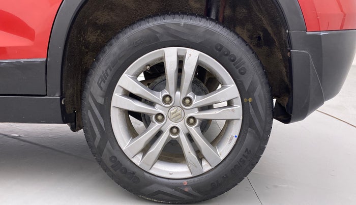 2016 Maruti Vitara Brezza ZDI, Diesel, Manual, 98,637 km, Left Rear Wheel