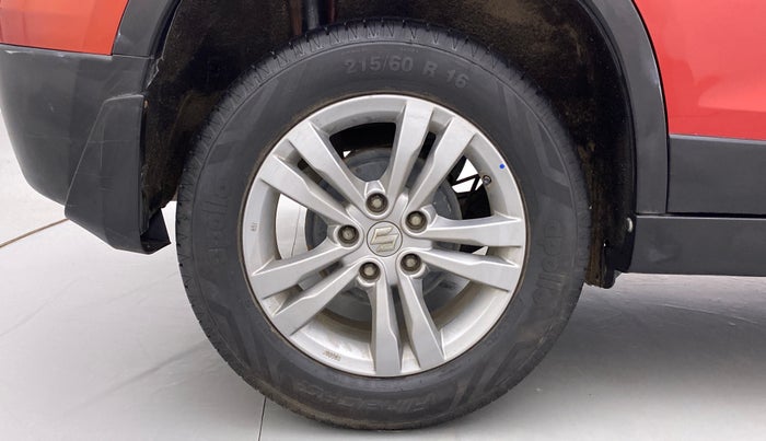2016 Maruti Vitara Brezza ZDI, Diesel, Manual, 98,637 km, Right Rear Wheel
