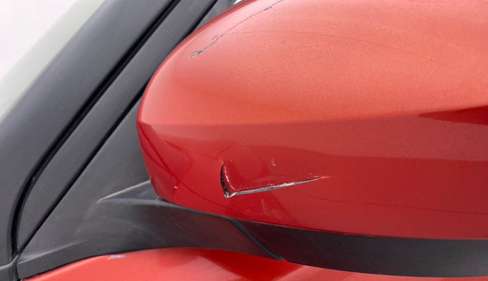 2016 Maruti Vitara Brezza ZDI, Diesel, Manual, 98,637 km, Left rear-view mirror - Cover has minor damage