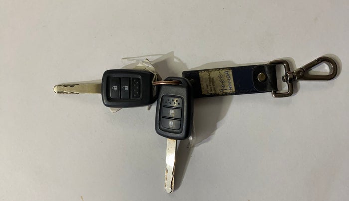 2016 Honda City 1.5L I-VTEC V MT, Petrol, Manual, 73,241 km, Key Close Up