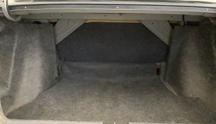 2016 Honda City 1.5L I-VTEC V MT, Petrol, Manual, 73,241 km, Boot Inside