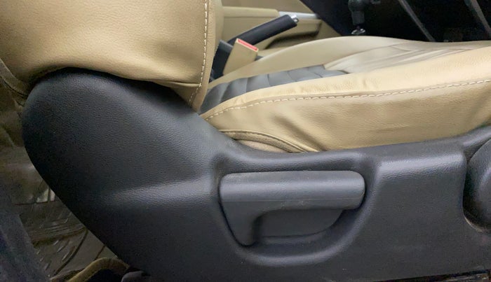 2016 Honda City 1.5L I-VTEC V MT, Petrol, Manual, 73,241 km, Driver Side Adjustment Panel