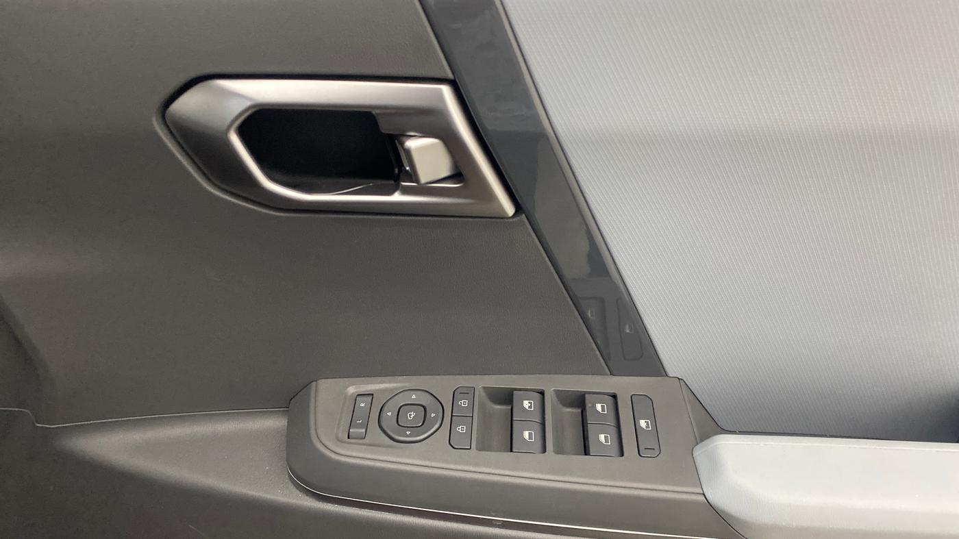 2025 KIA SYROS HTK Plus 1.0 Turbo 6MT, Petrol, Manual, 9,177 km, Driver Side Door Panels Control