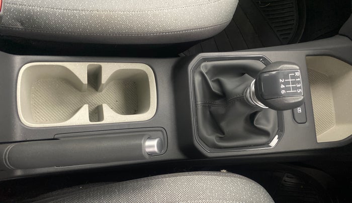 2025 KIA SYROS HTK Plus 1.0 Turbo 6MT, Petrol, Manual, 9,177 km, Gear Lever