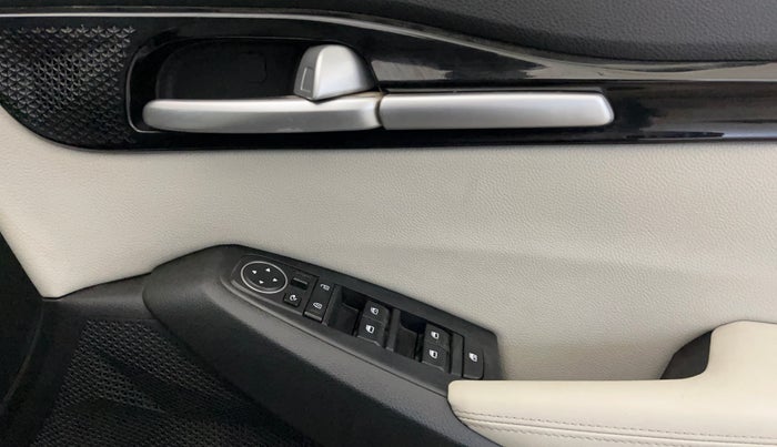 2022 KIA SELTOS HTX PETROL 1.5, Petrol, Manual, 42,408 km, Driver Side Door Panels Control