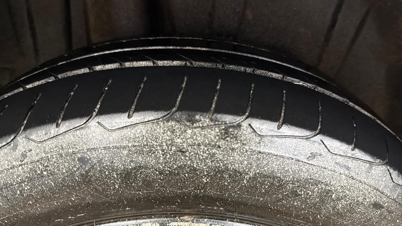 2020 Maruti Ertiga VXI CNG, CNG, Manual, 48,283 km, Right Rear Tyre Tread