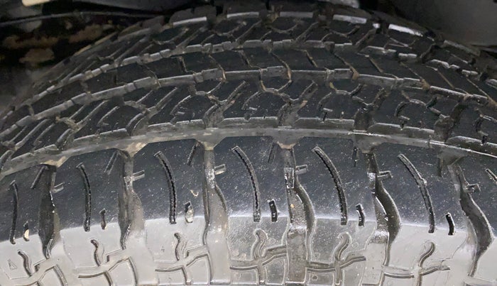 2020 Mahindra Thar LX HARD TOP 4WD MT, Diesel, Manual, 11,945 km, Right Rear Tyre Tread