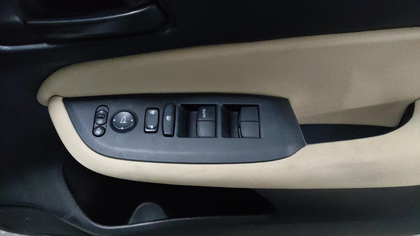 2024 Honda City 1.5L I-VTEC SV, Petrol, Manual, 7,662 km, Driver Side Door Panels Control
