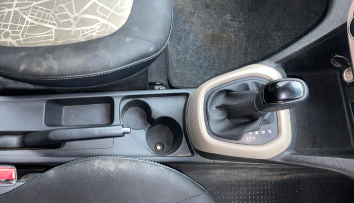 2017 Hyundai Grand i10 SPORTZ (O) AT 1.2 KAPPA VTVT, Petrol, Automatic, 31,331 km, Gear Lever