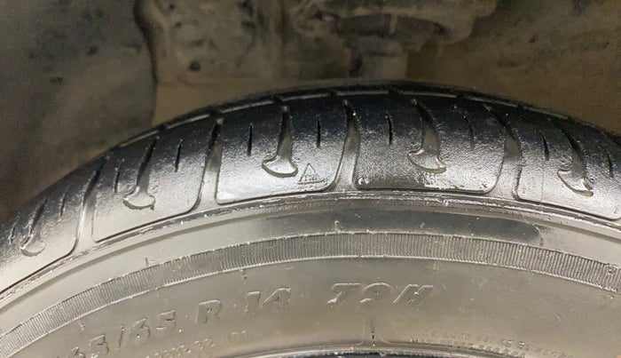 2017 Hyundai Grand i10 SPORTZ (O) AT 1.2 KAPPA VTVT, Petrol, Automatic, 31,331 km, Left Front Tyre Tread