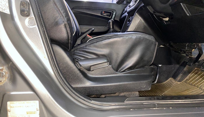 2018 Maruti Vitara Brezza VDI, Diesel, Manual, 71,685 km, Driver Side Adjustment Panel