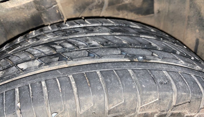 2018 Maruti Vitara Brezza VDI, Diesel, Manual, 71,685 km, Right Front Tyre Tread