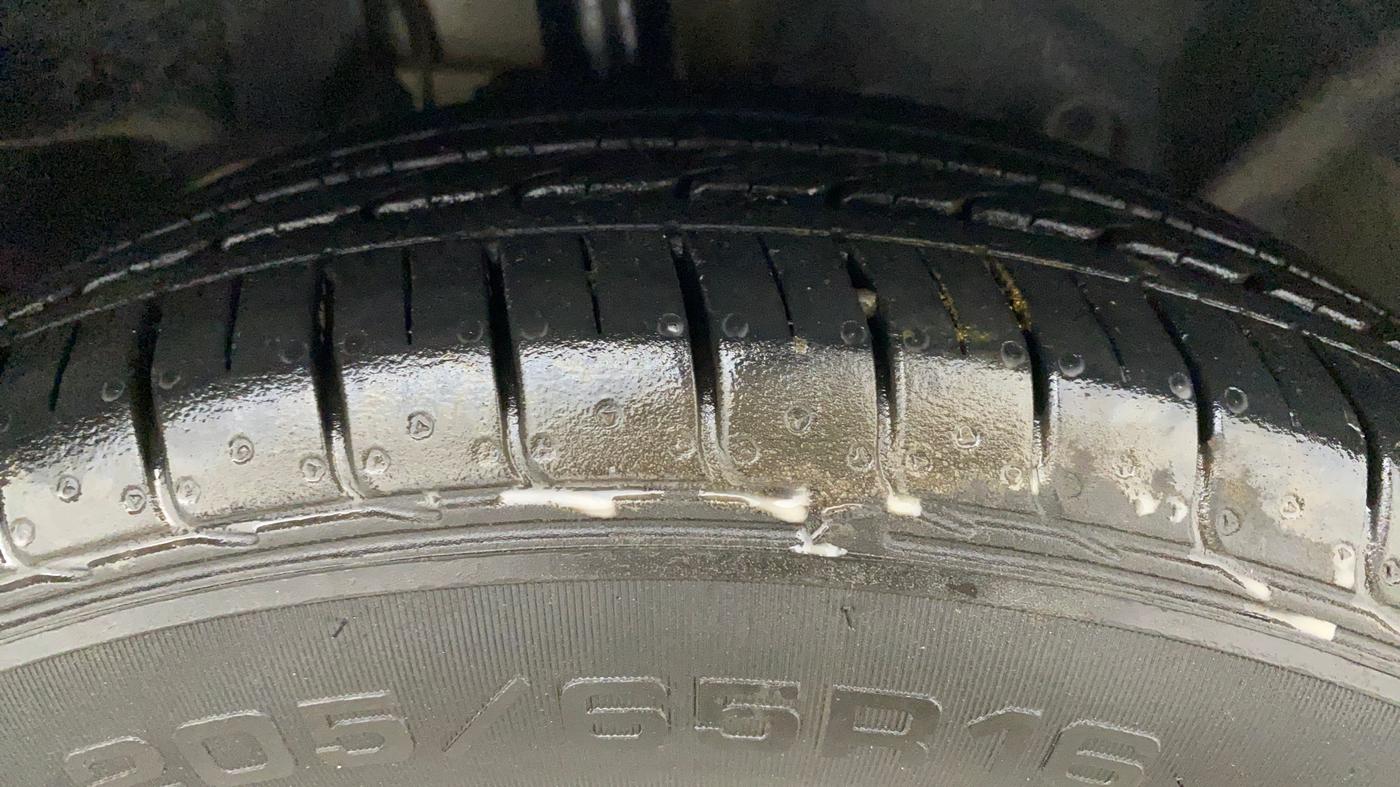 2015 Ford Ecosport TITANIUM 1.5L PETROL AT, Petrol, Automatic, 78,718 km, Right Front Tyre Tread