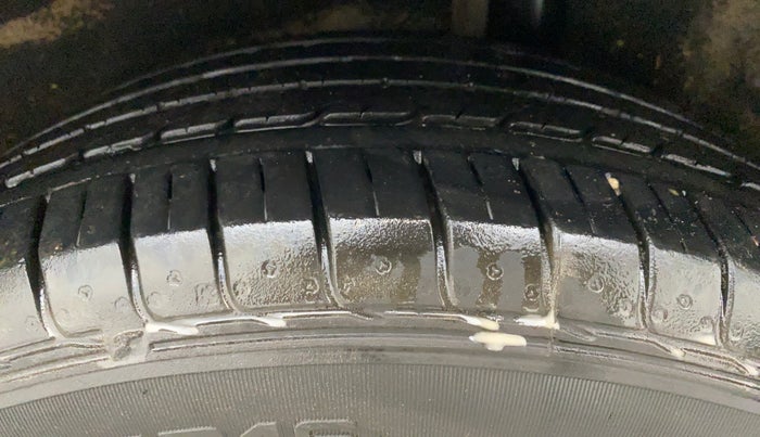 2015 Ford Ecosport TITANIUM 1.5L PETROL AT, Petrol, Automatic, 78,718 km, Left Rear Tyre Tread