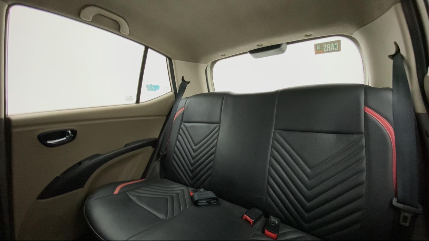 2011 Hyundai i10 MAGNA 1.2, Petrol, Manual, 60,320 km, Right Side Rear Door Cabin