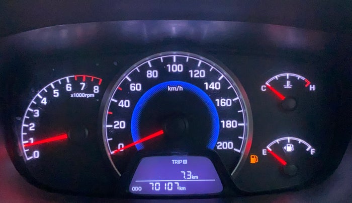 2015 Hyundai Grand i10 SPORTZ 1.2 KAPPA VTVT, Petrol, Manual, 70,563 km, Odometer Image