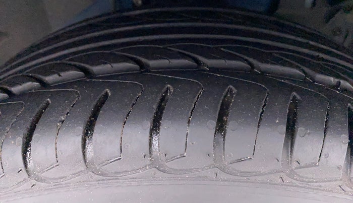 2020 Ford Ecosport 1.5 TITANIUM PLUS TI VCT AT, Petrol, Automatic, 6,291 km, Right Front Tyre Tread