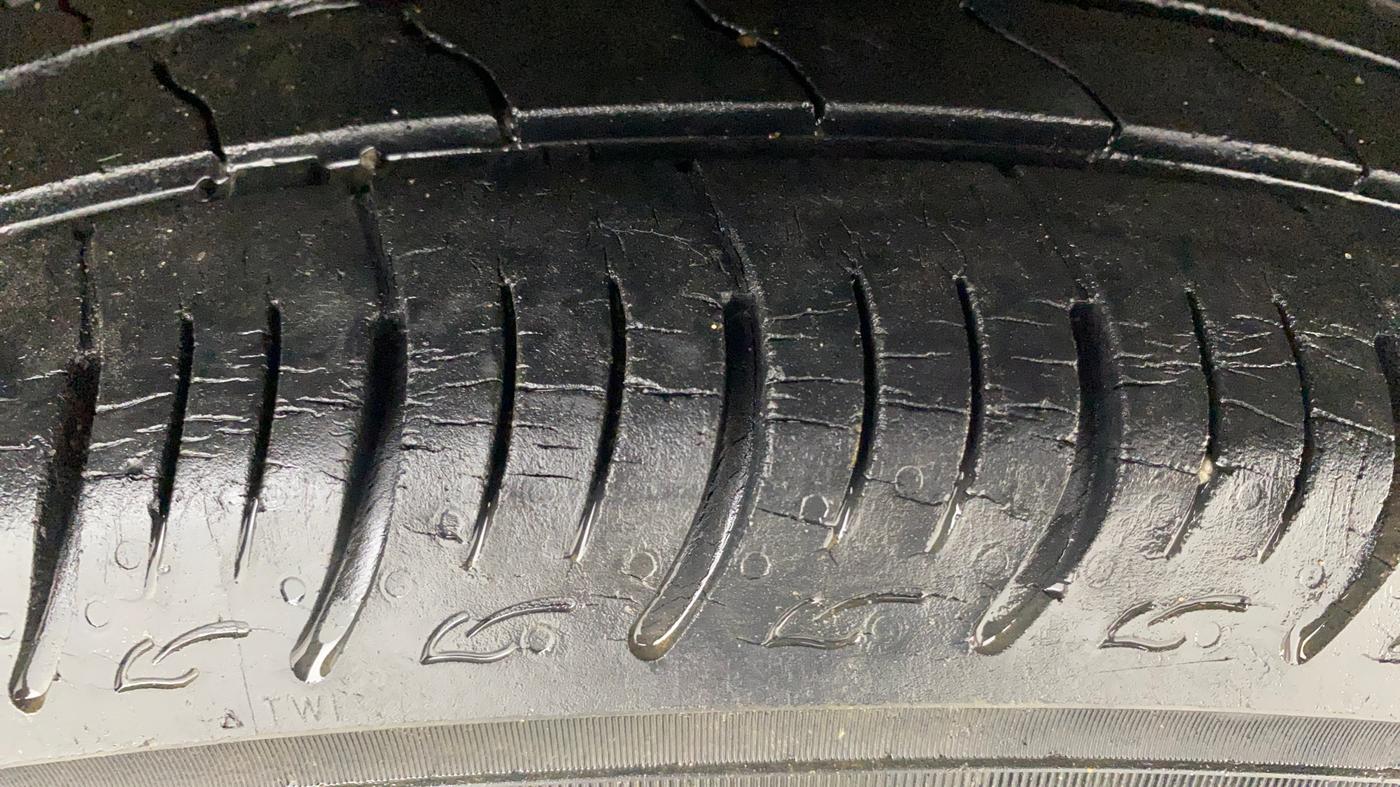 2020 Maruti Baleno DELTA PETROL 1.2, Petrol, Manual, 21,517 km, Right Front Tyre Tread
