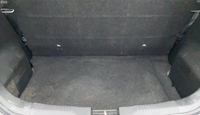2021 Maruti IGNIS SIGMA 1.2, Petrol, Manual, 29,044 km, Dicky (Boot door) - Parcel tray missing