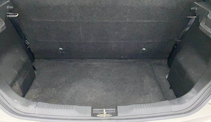 2021 Maruti IGNIS SIGMA 1.2, Petrol, Manual, 29,044 km, Boot Inside