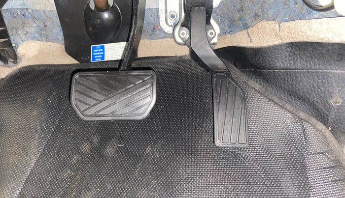 2018 Maruti Ciaz ALPHA  AT 1.4  PETROL, Petrol, Automatic, 83,072 km, Pedals