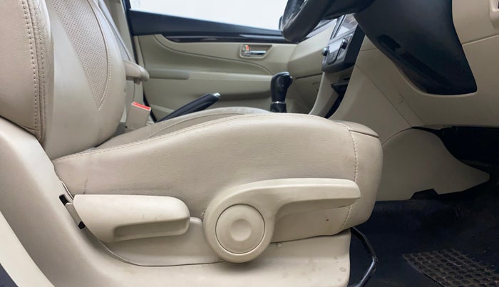 2018 Maruti Ciaz ALPHA  AT 1.4  PETROL, Petrol, Automatic, 83,072 km, Driver Side Adjustment Panel