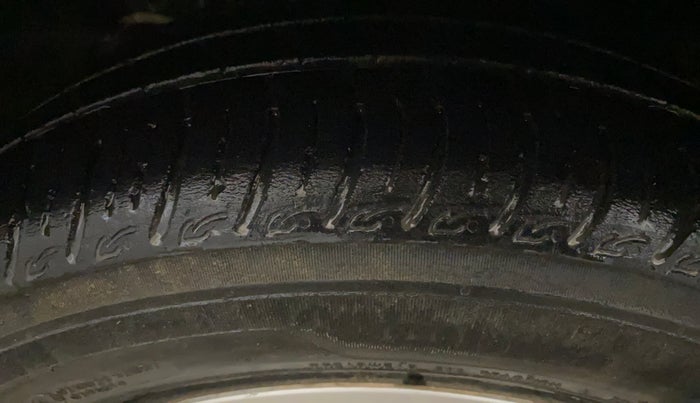 2023 Tata Tiago XT (O) PETROL, Petrol, Manual, 34,833 km, Left Front Tyre Tread