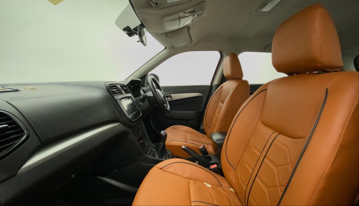 2018 Maruti Vitara Brezza ZDI PLUS, Diesel, Manual, 40,190 km, Right Side Front Door Cabin