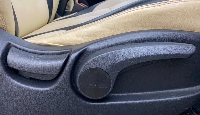 2018 Hyundai Creta SX PLUS AT 1.6 PETROL, Petrol, Automatic, 88,156 km, Driver Side Adjustment Panel