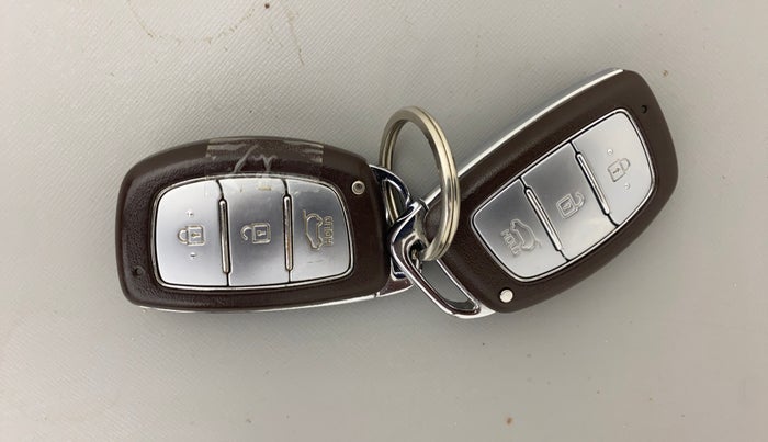 2018 Hyundai Creta SX PLUS AT 1.6 PETROL, Petrol, Automatic, 88,156 km, Key Close Up