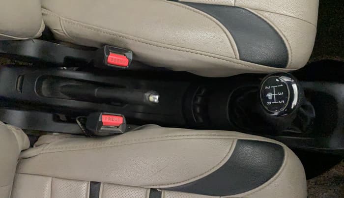 2015 Maruti Wagon R 1.0 VXI, Petrol, Manual, 61,474 km, Gear Lever