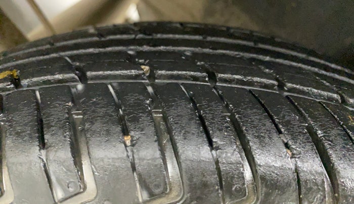2018 Datsun Redi Go A, Petrol, Manual, 66,486 km, Left Rear Tyre Tread