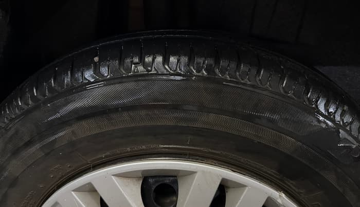 2017 Maruti Dzire VXI, Petrol, Manual, 55,299 km, Right Rear Tyre Tread